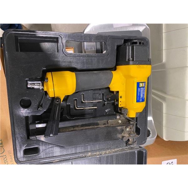 AIR FINISHING NAILER