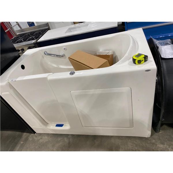 60X30X39IN WALK-IN BATHTUB WITH MOTOR AND PUMP - HAS CRACK ON BOTTOM CORNER