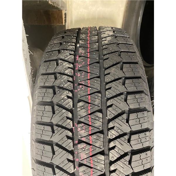 BRIDGESTONE 215/55 R17 TIRE