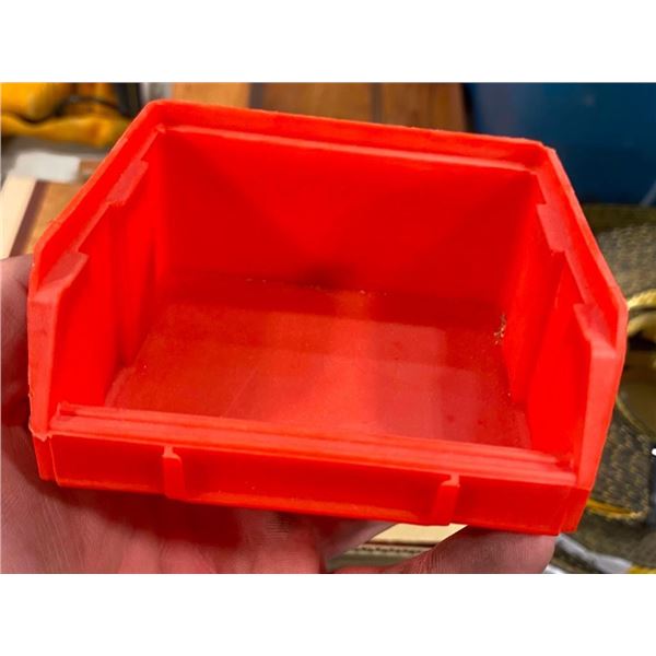 11 PLASTIC CLIP-IN BINS
