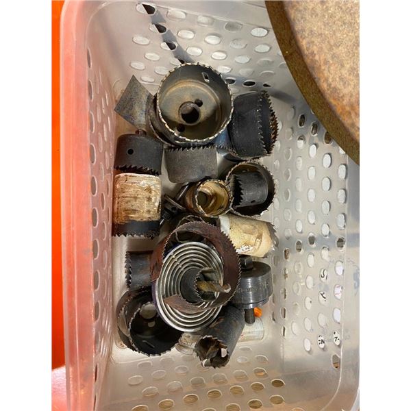 ASSORTED HOLESAWS