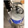 Image 3 : WEBER PROPANE BARBECUE WITH TANK