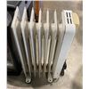 Image 1 : DELONGHI STANDING SPACE HEATER