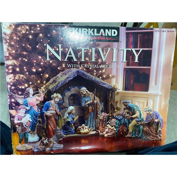 CHRISTMAS DECORATIONS SET