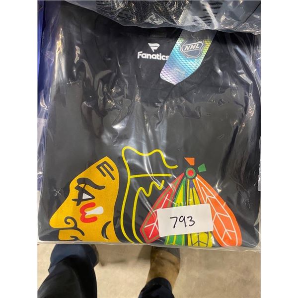 SIZE 3XL CHICAGO BLACKHAWKS SHIRT