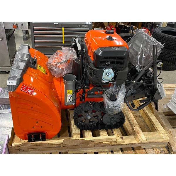 HUSQAVARNA 30IN TRACKED ST430T GAS SNOW BLOWER - DENT IN GAS TANK BUT LOOKS TO BE NO HOLES