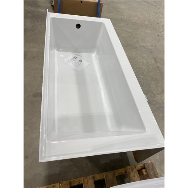 66IN OCEANIA BATHTUB