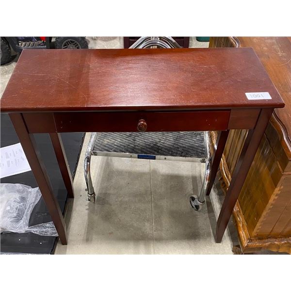 END STAND - DRAWER IS BROKE