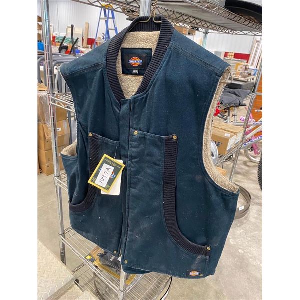 SIZE M DICKIES SERPA WORK VEST