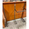 Image 1 : 51X55IN ROLLING CLOTHES RACK / SHELF