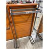 Image 1 : 27X55IN ROLLING CLOTHES RACK / SHELF