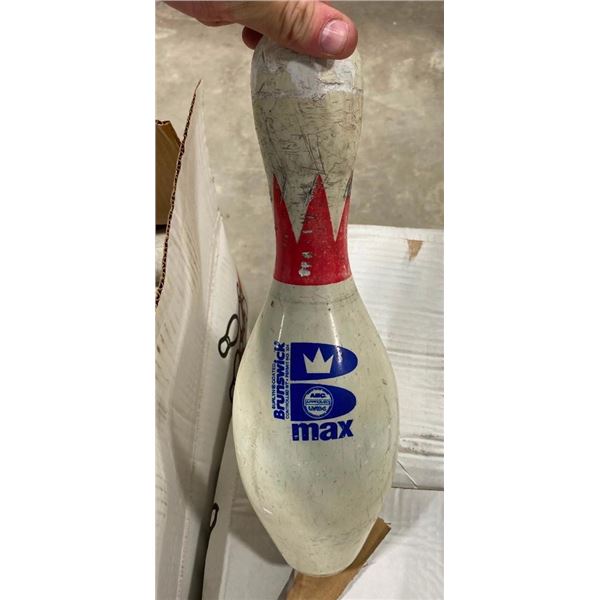 APPROX. 10 BOWLING PINS