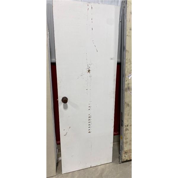 28X80IN INTERIOR DOOR - HAS SCUFFS AND SCRATCHES