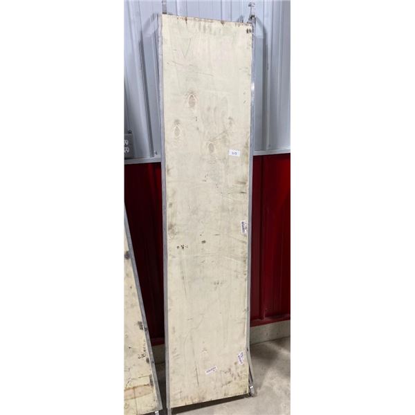METALTECH 7FT PLATFORM FOR STAGING - ONE PEG / SIDE BENT AS SEEN IN PIC