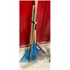 Image 1 : 2 SHOVELS AND 2 RAKES