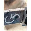 Image 9 : QUEST COMPOUND BOW WITH ARROWS AND CAMOUFLAGE CASE LEFT HANDED