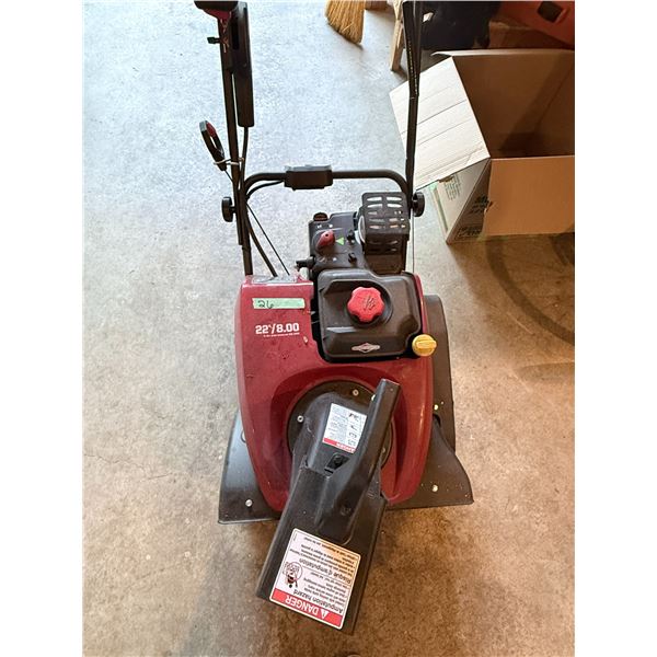CRAFTSMAN 22 IN SNOW BLOWER 8.00 SERIES GAS POWERED