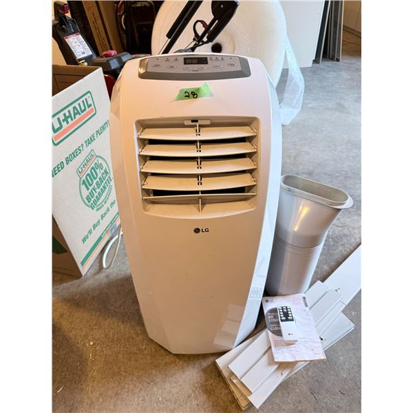 LG PORTABLE AIR CONDITIONER  LP1015WNR WITH REMOTE