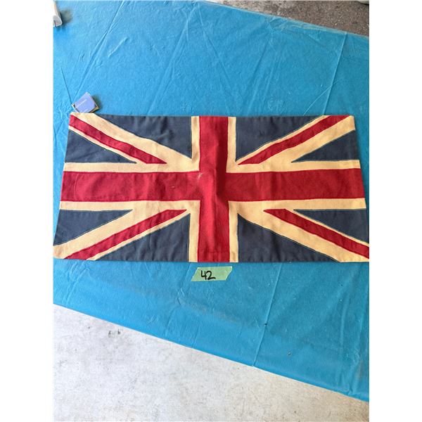 UNION JACK CUSHION