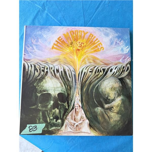 THE MOODY BLUES IN SEARCH OF THE LOST CHORD VINYL RECORD