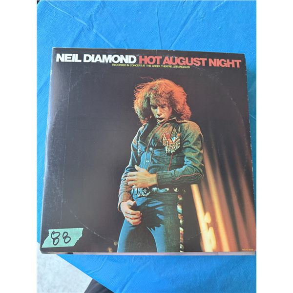 NEIL DIAMOND HOT AUGUST NIGHT VINYL RECORD