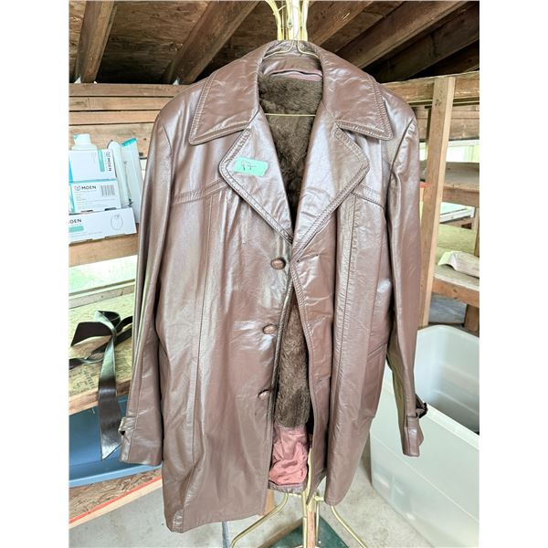 VINTAGE BROWN FUR-LINED LEATHER COAT SIZE MEDIUM