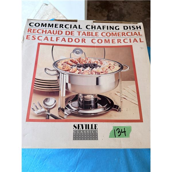 STAINLESS STEEL CHAFING DISH 4 QUART WITH LID