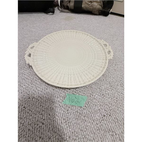 IRISH WHITE OVAL CERAMIC SERVING DISH WITH HANDLES