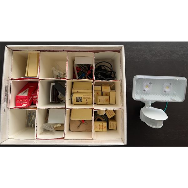 Electronic Parts and Outdoor Motion Floodlight