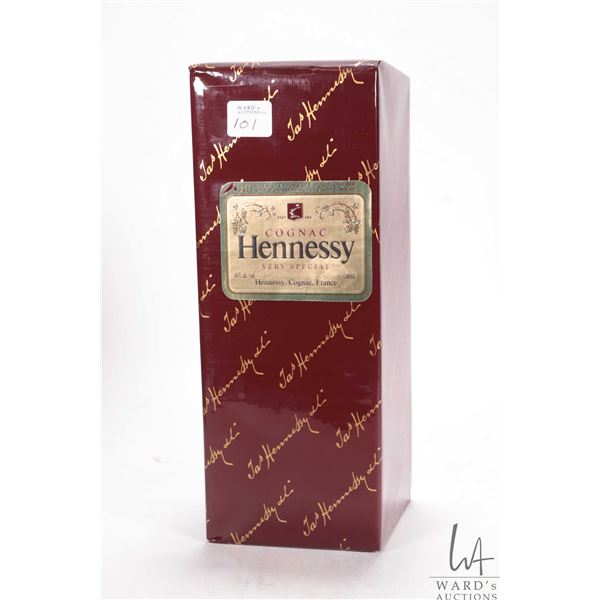 Hennessy/ Cognac/ 750ml/ 40% ABV Note: Alcohol cannot be insured by any courier in Canada. Local pic