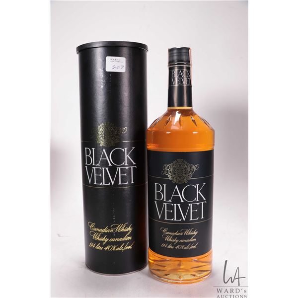Black Velvet/ Canadian Whisky/ 1.14L/ 40% ABV Note: Alcohol cannot be insured by any courier in Cana