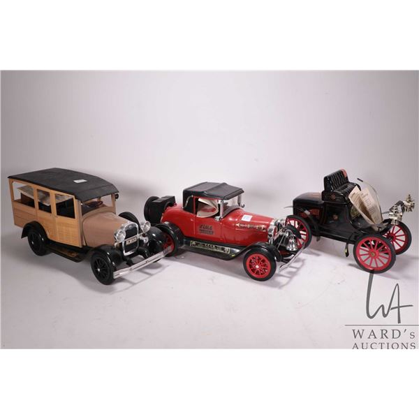 2 bottles of Beams/ Kentucky Bourbon Whiskey/ 750ml/ 40% ABV in vintage car shaped bottles including