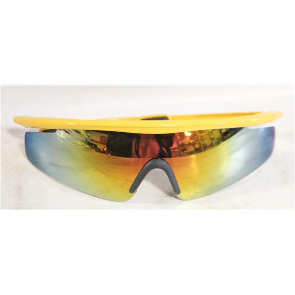 SUNGLASSES VINTAGE YELLOW TINTED