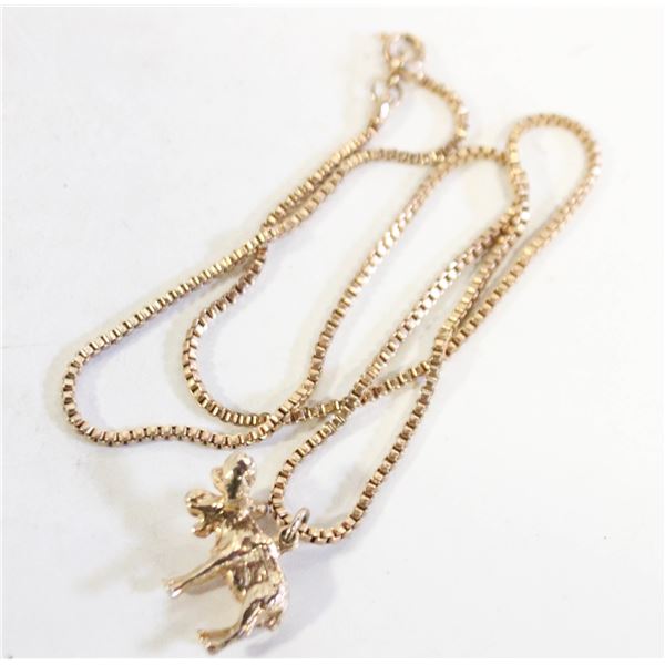 GOLD-TONE MOOSE CHARM PENDANT & 20" NECKLACE.