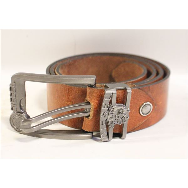 DIESEL LEATHER BELT & BUCKEL 100% LEATHER .