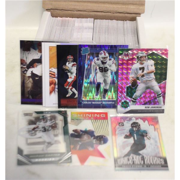 FOOTBALL NFL 300 COUNT STORAGE BOX