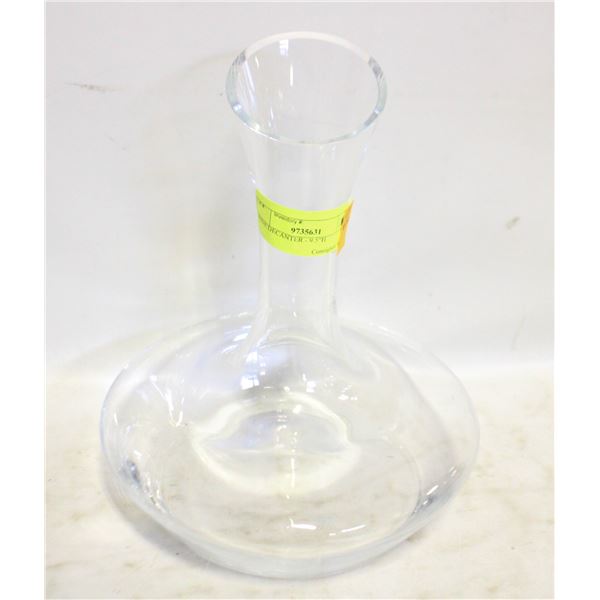 WINE DECANTER - 9.5"H