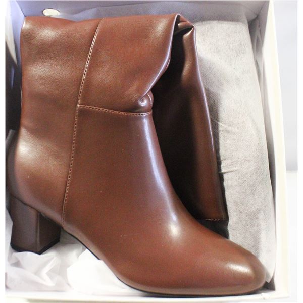 NEW- BROWN KNEE HIGH BOOTS WITH