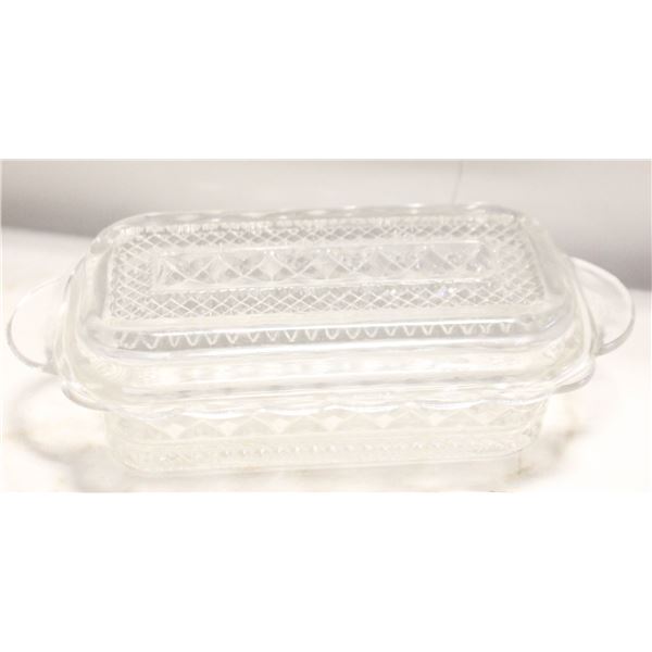 VINTAGE ANCHOR HOCKING BUTTER DISH IN THE