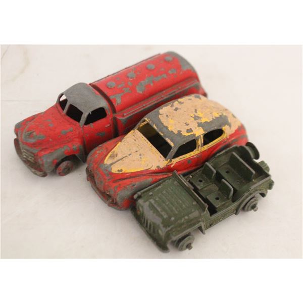 3 VINTAGE DINKY TOYS - WHEELS PRESENT,