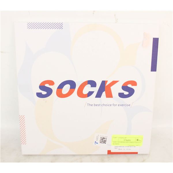 NEW- 6 PAIR BLACK ANKLE SOCKS. WOMEN.