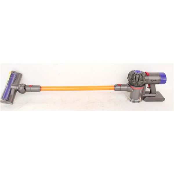 ESTATE DYSON CHILDRENS TOY VACUUM