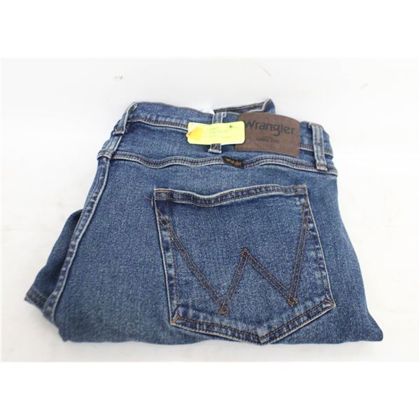 MENS SZ 38 X 30 WRANGLER REGULAR FIT JEANS