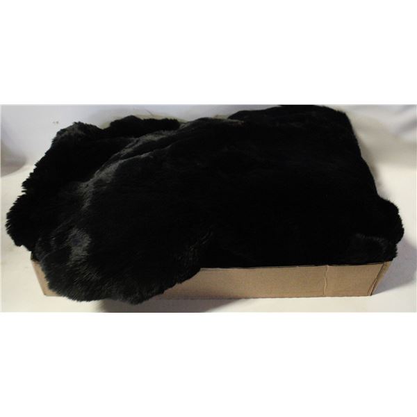 BUNDLE OF FUR REMNANTS FOR CRAFTING-FROM FUR COAT