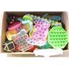 Image 1 : BIN OF KIDS POP IT AND FIDGET TOYS