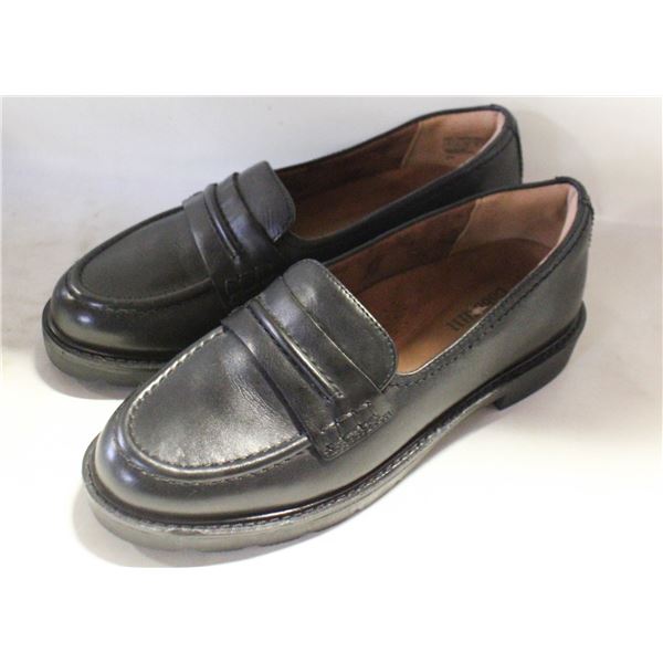 ESTATE LADIES COBB HILL LOAFERS SZ 6