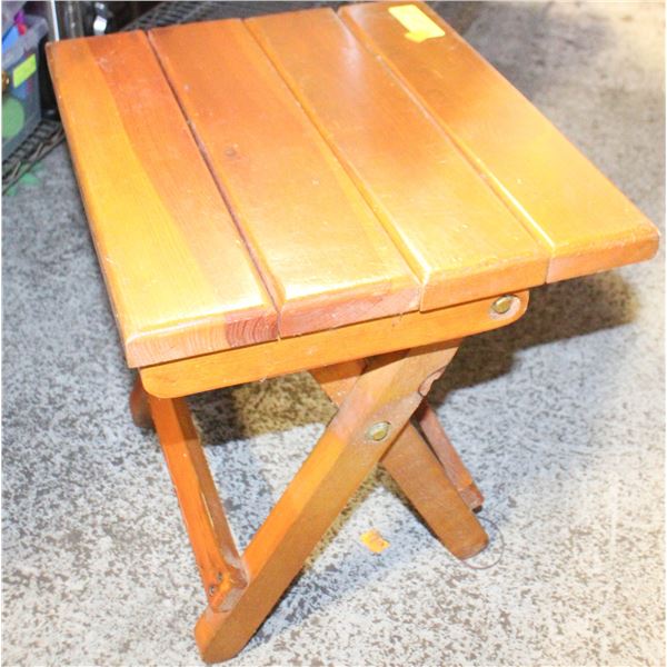 FOLDING PORTABLE SOLID WOOD CAMPING TABLE