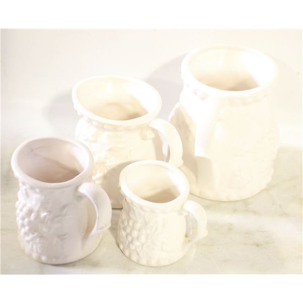 1950'S COMPLETE CERAMIC MEASURING CUP SET