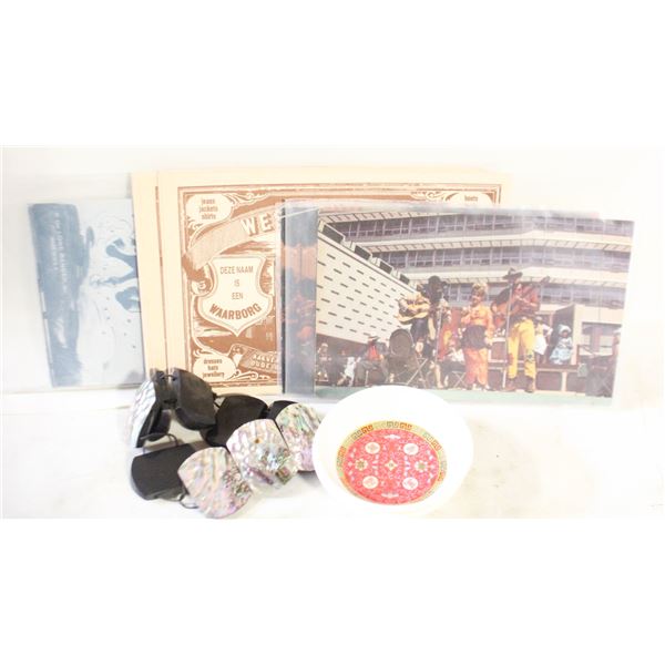 ESTATE VINTAGE UNUSED OLD POSTCARDS & MORE