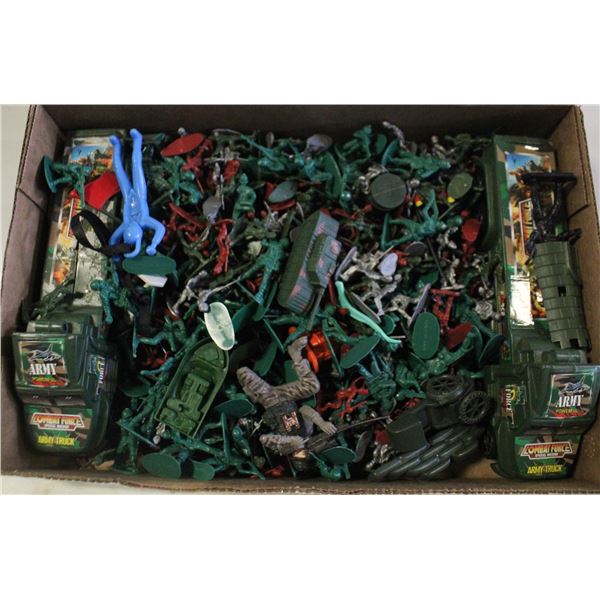 LOT OF ASSORTED TOY SOLDIERS & ARMY VEHICLES